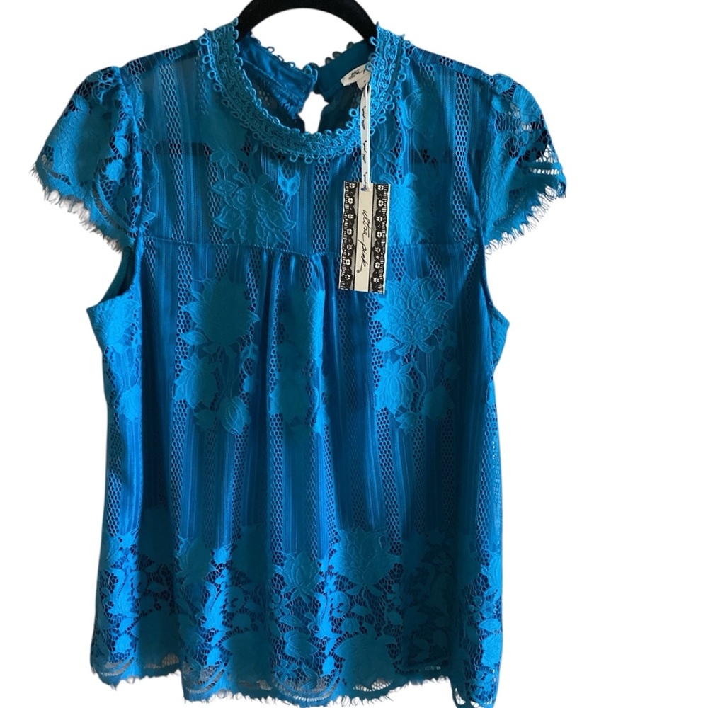 Ultra Pink crochet lace overlay‎ top cottagecore